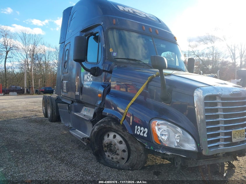 2017 FREIGHTLINER CASCADIA 125