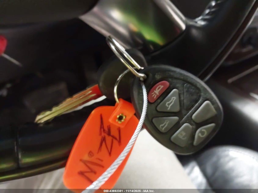 2007 GMC Yukon Denali VIN: 1GKFK63817J270341 Lot: 43692381