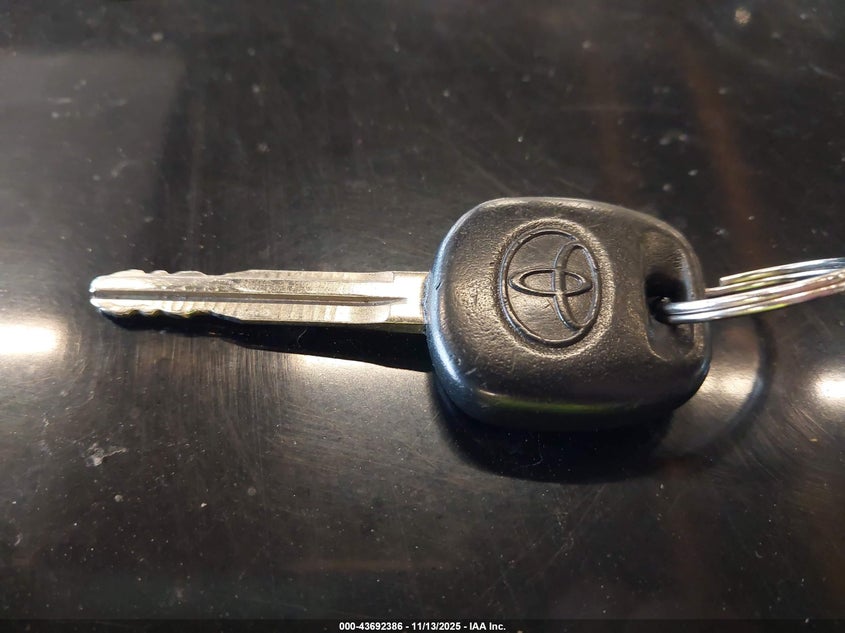 2004 Toyota Camry Solara Se VIN: 4T1CE38P64U868693 Lot: 43692386