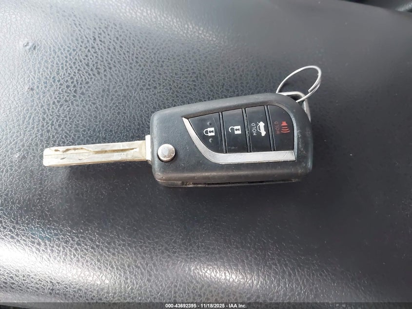 4T1B11HK8JU666952 2018 TOYOTA CAMRY photo no. 11