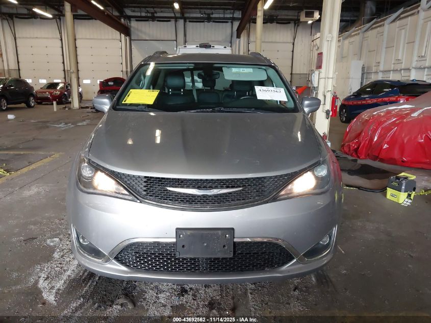 2017 Chrysler Pacifica Touring-L VIN: 2C4RC1BGXHR820375 Lot: 43692562