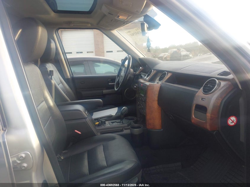 SALAA25445A303284 2005 LAND ROVER LR3 photo no. 5