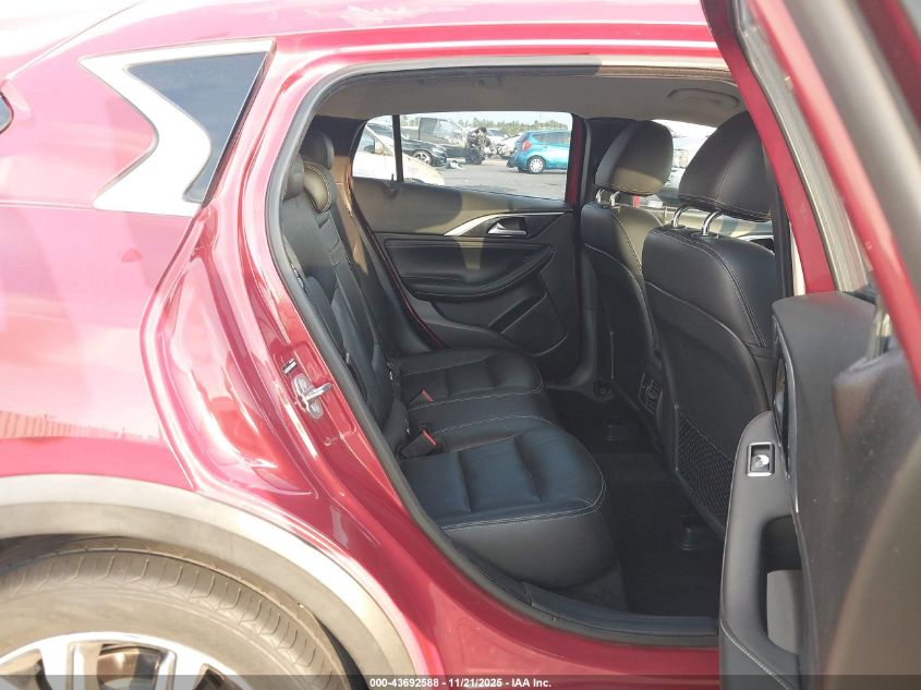 2018 Infiniti Qx30 Luxury VIN: SJKCH5CR7JA060668 Lot: 43692588