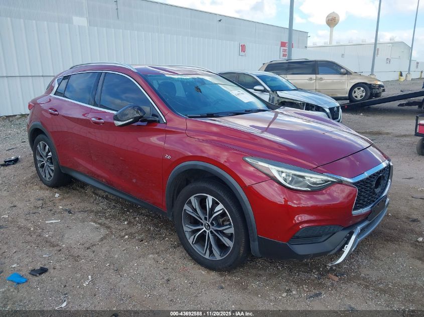 INFINITI QX30 LUXURY