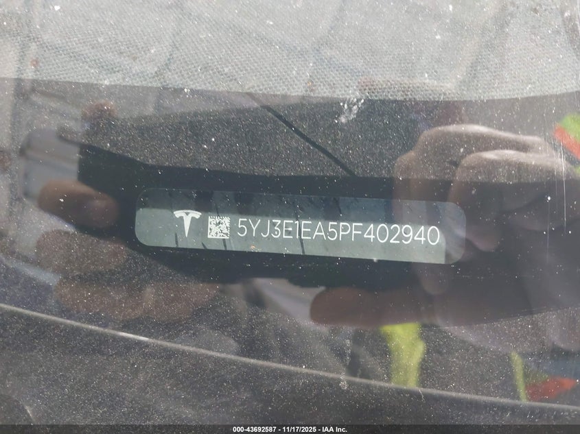 2023 Tesla Model 3 Rear-Wheel Drive VIN: 5YJ3E1EA5PF402940 Lot: 43692587