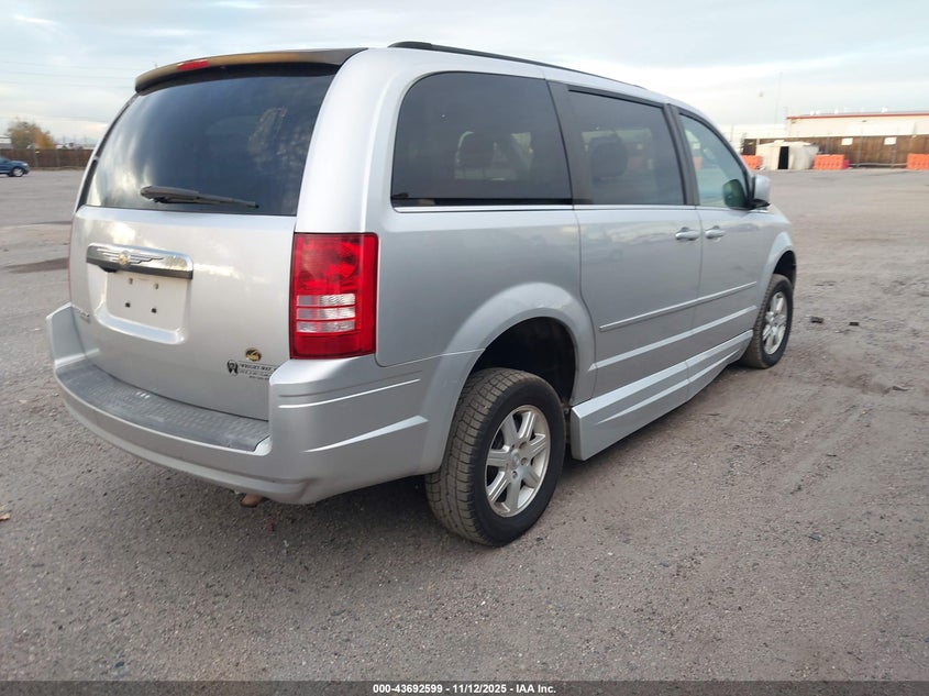 2A8HR54PX8R624072 2008 CHRYSLER TOWN & COUNTRY photo no. 4