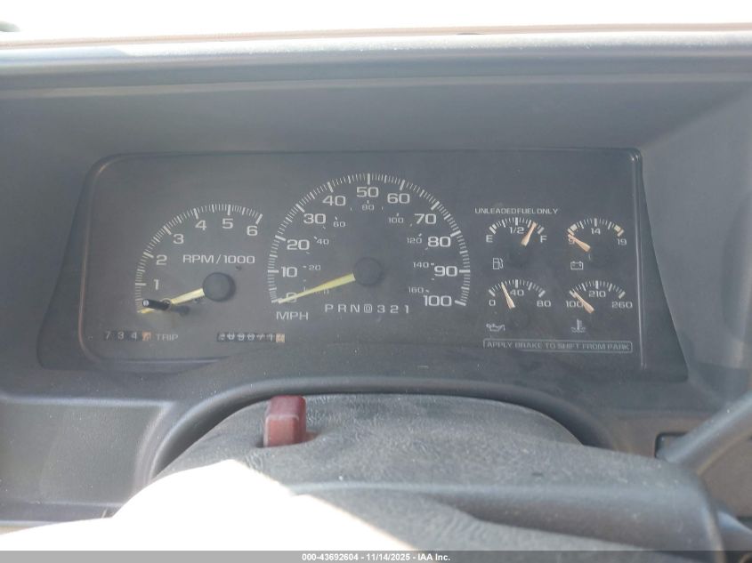 1996 Chevrolet Gmt-400 C1500 VIN: 1GCEC14WXTZ104142 Lot: 43692604