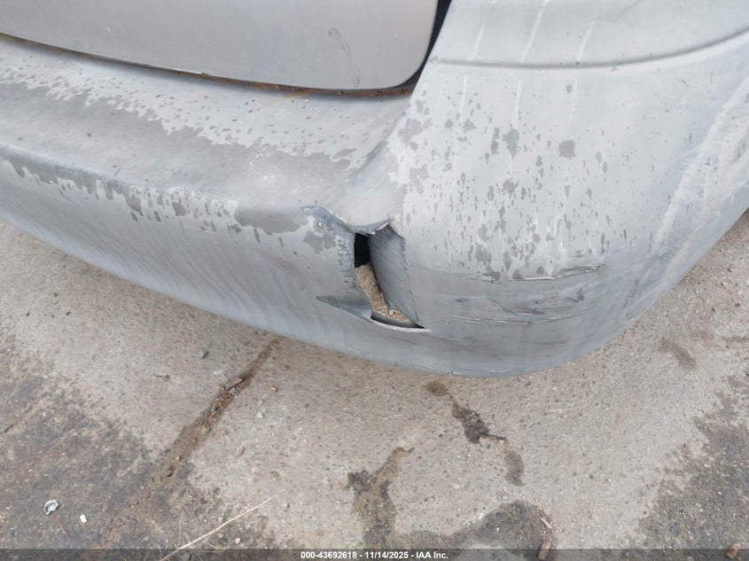 2002 Toyota Sienna Ce VIN: 4T3ZF19C92U484418 Lot: 43692618