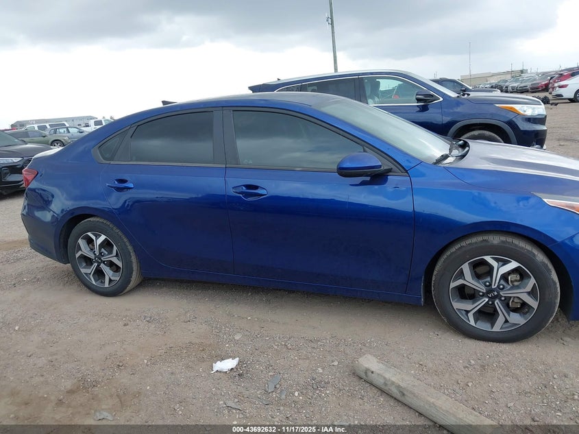2021 Kia Forte Lxs VIN: 3KPF24AD8ME412564 Lot: 43692632