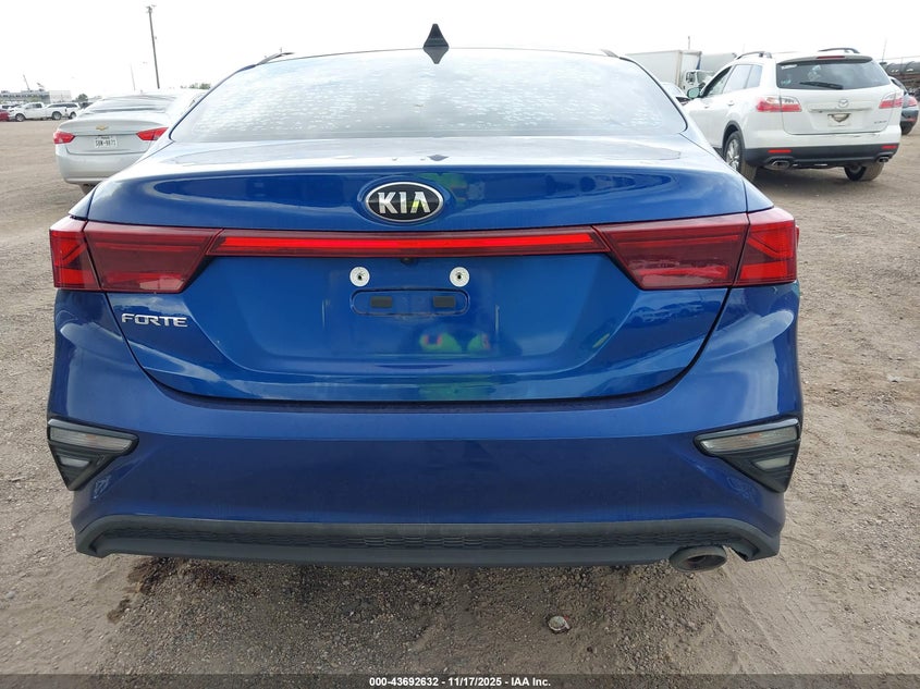 2021 Kia Forte Lxs VIN: 3KPF24AD8ME412564 Lot: 43692632