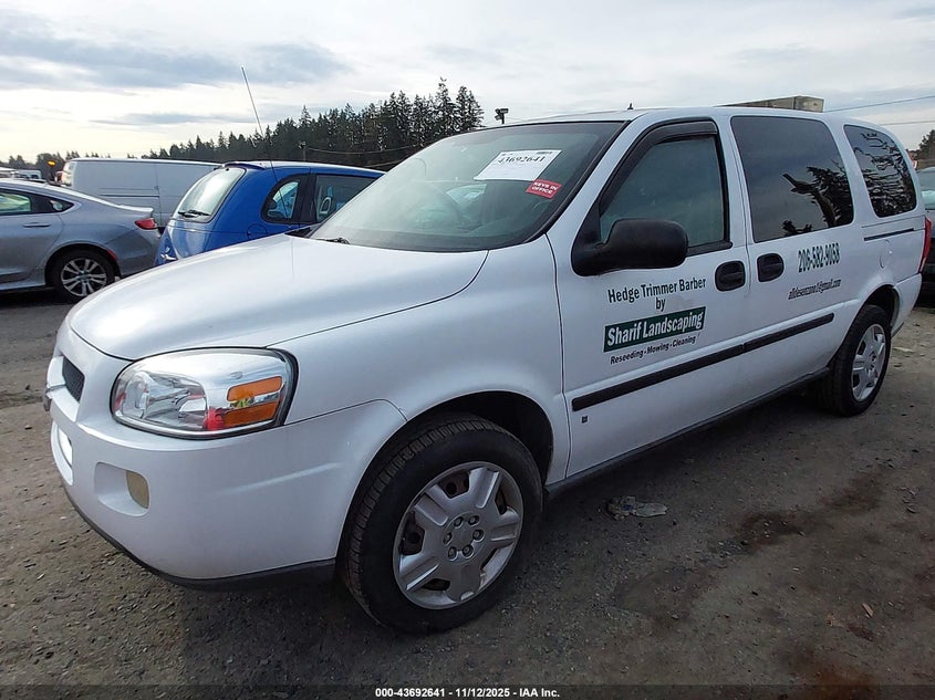 1GBDV13W08D205755 2008 CHEVROLET UPLANDER photo no. 2
