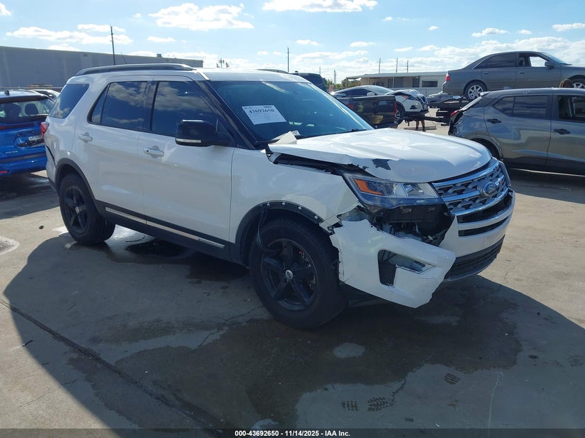 FORD EXPLORER XLT