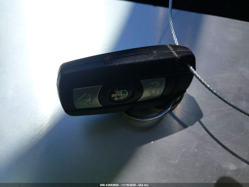 2006 BMW 330I VIN: WBAVB33566PS10950 Lot: 43692685