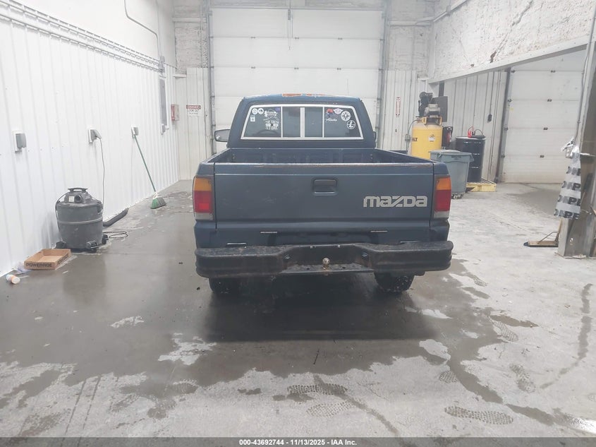 1989 Mazda B2600 Short Body VIN: JM2UF4142K0811418 Lot: 43692744