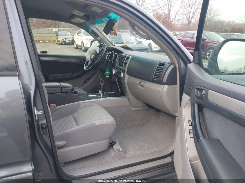 2005 Toyota 4Runner Sr5 V8