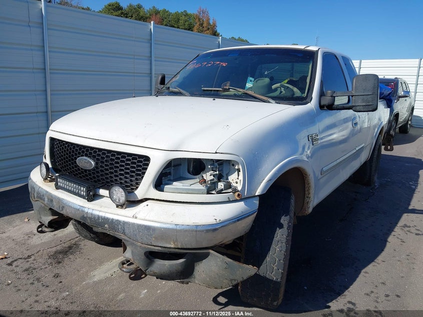 1FTRX18W61NB29513 2001 FORD F-150 photo no. 2