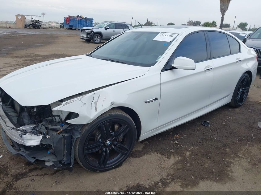 WBAFR7C58CC816986 2012 BMW 5ER photo no. 2