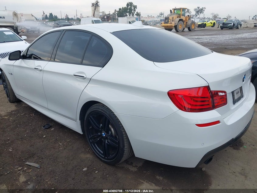 WBAFR7C58CC816986 2012 BMW 5ER photo no. 3