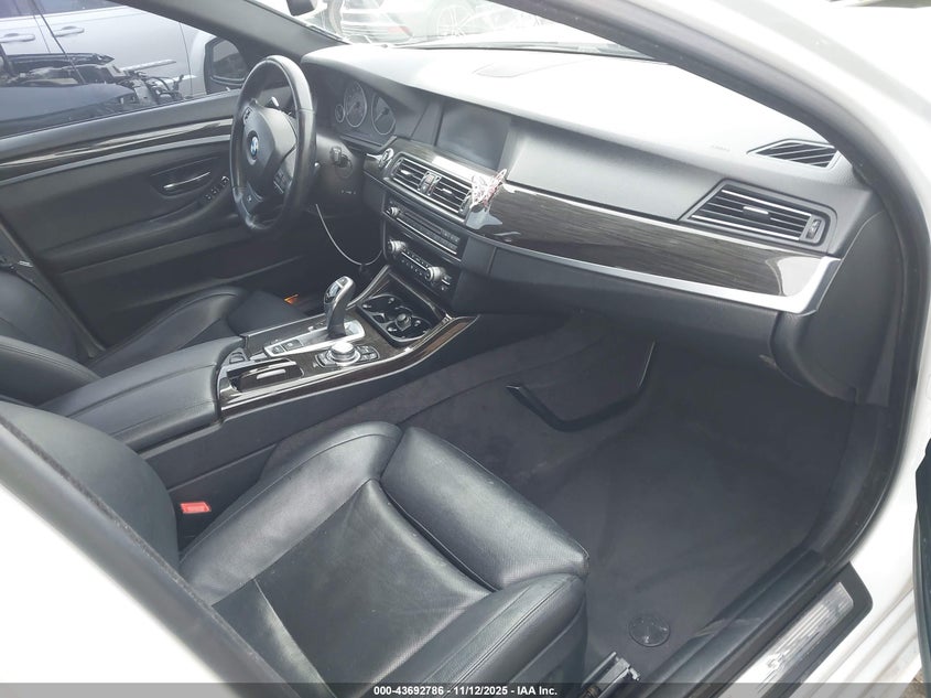 WBAFR7C58CC816986 2012 BMW 5ER photo no. 5
