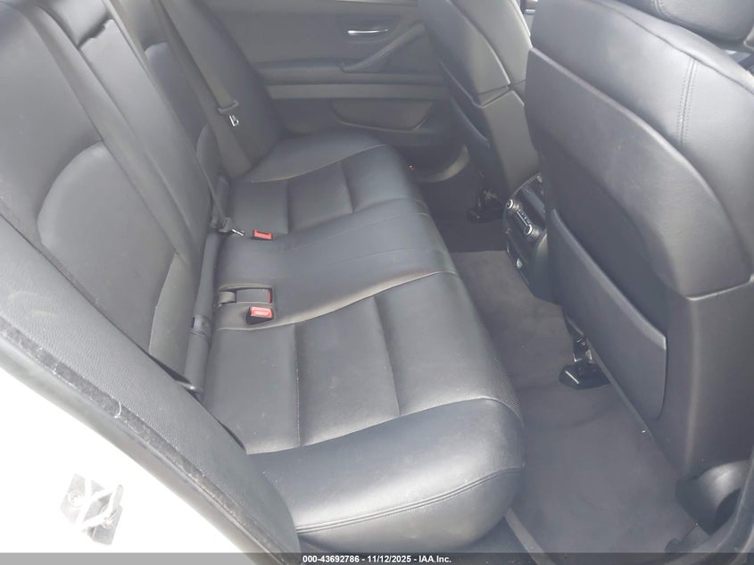 WBAFR7C58CC816986 2012 BMW 5ER photo no. 8