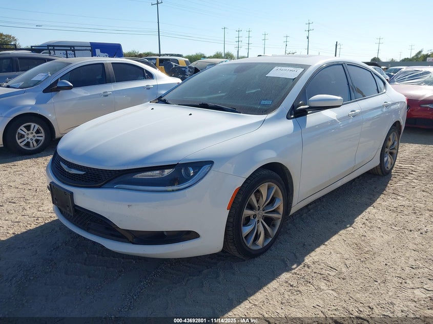 1C3CCCBB5GN177665 2016 CHRYSLER 200 photo no. 2