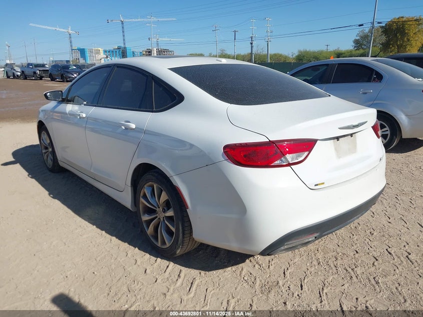 1C3CCCBB5GN177665 2016 CHRYSLER 200 photo no. 3