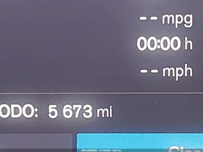 2024 Volvo Xc40 B5 Ultimate Bright Theme VIN: YV4L12UF2R2208237 Lot: 43692809