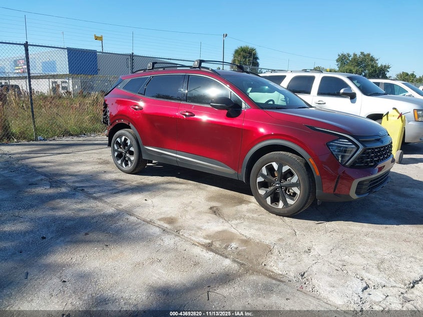 KIA SPORTAGE X-LINE