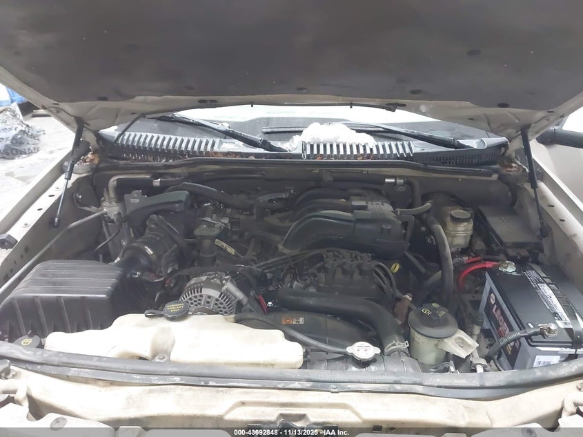 2006 Mercury Mountaineer Luxury VIN: 4M2EU47E36UJ17599 Lot: 43692848