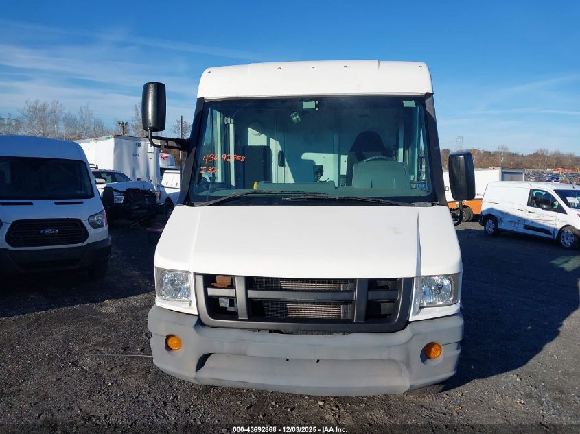 2017 Isuzu Reach VIN: JALB4T177H7W00588 Lot: 43692868