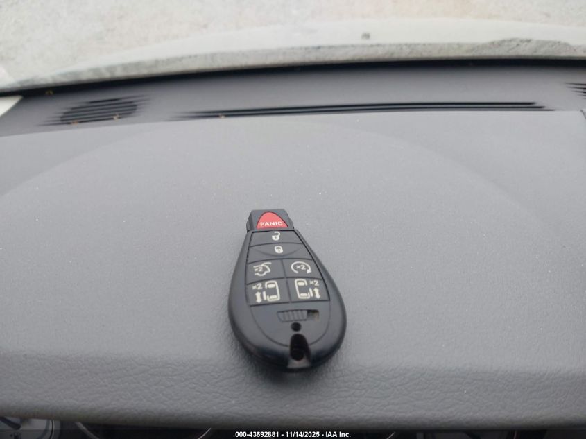 2010 Chrysler Town & Country Touring VIN: 2A4RR5DX4AR437101 Lot: 43692881