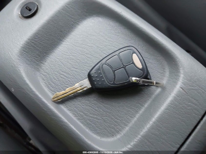 2007 Dodge Grand Caravan Sxt VIN: 2D4GP44L47R175425 Lot: 43692885