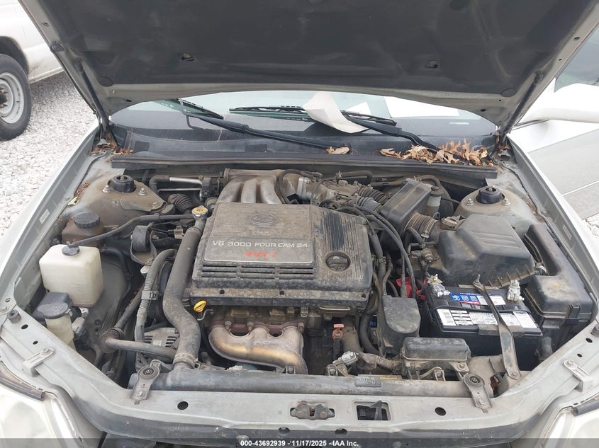 2000 Toyota Avalon Xl VIN: 4T1BF28B3YU014399 Lot: 43692939