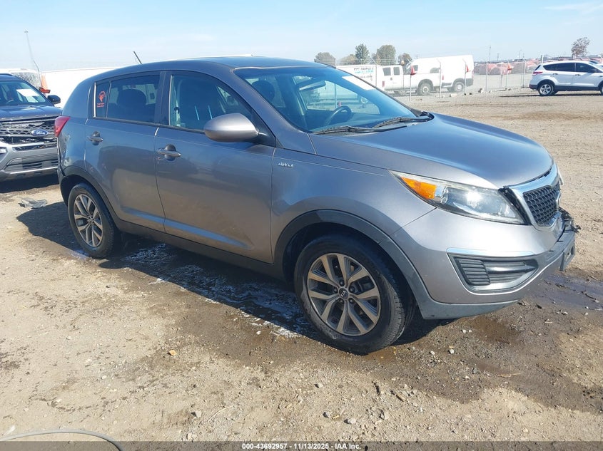 KIA SPORTAGE LX