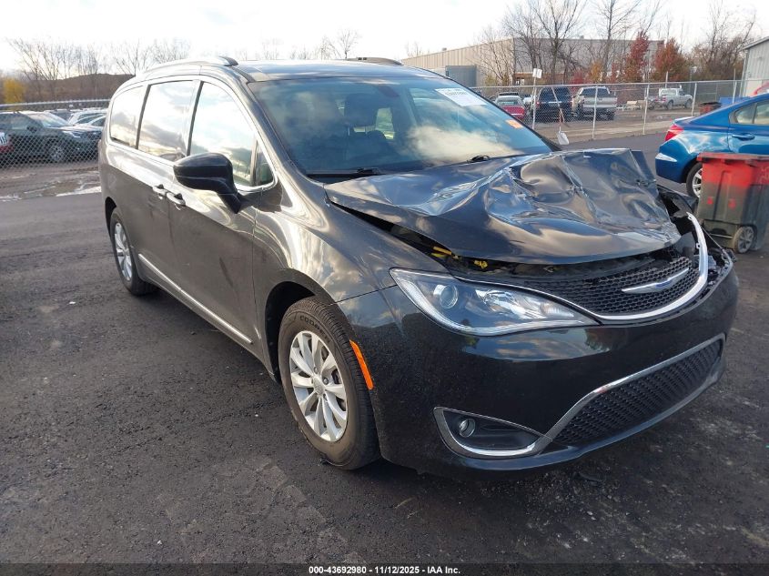 CHRYSLER PACIFICA TOURING L