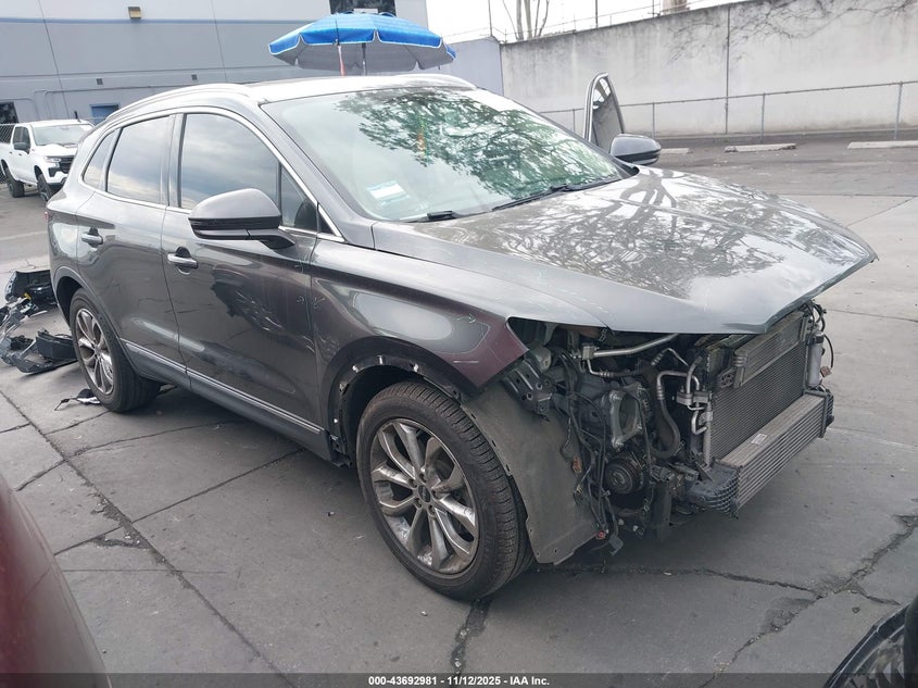 2019 LINCOLN MKC SELECT - 5LMCJ2C93KUL17372