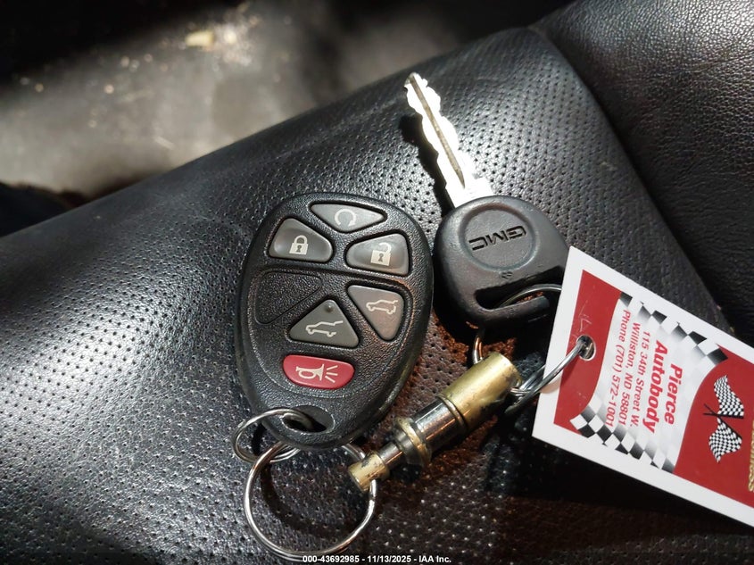 2013 GMC Yukon Xl 1500 Denali VIN: 1GKS2MEF1DR272988 Lot: 43692985