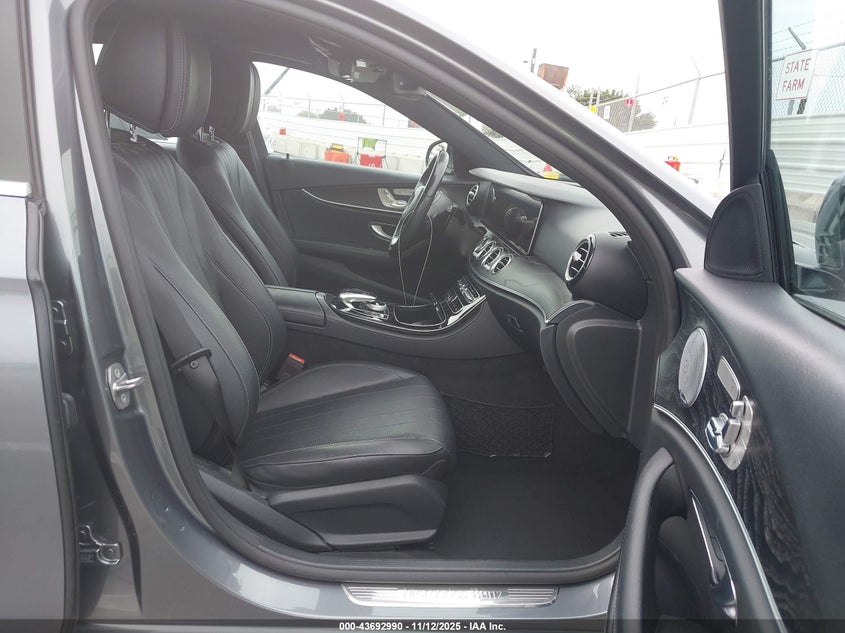2017 MERCEDES-BENZ E 300 WDDZF4JB0HA287784