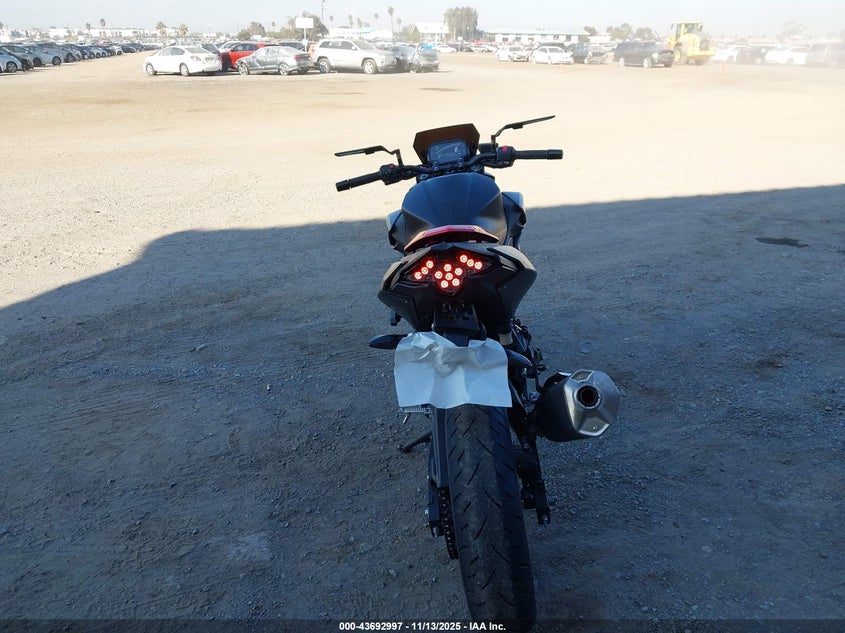 2025 Kawasaki Er500 VIN: ML5ERGF17SDA33705 Lot: 43692997