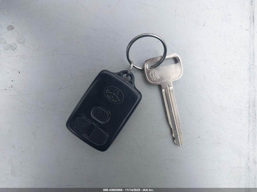 1997 Toyota Avalon Xls VIN: 4T1BF12B8VU199435 Lot: 43693068