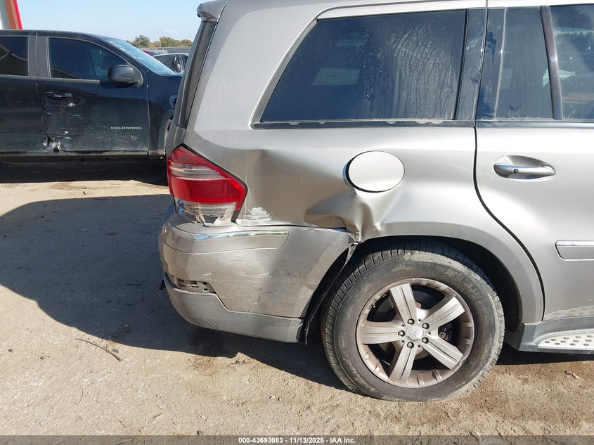 2008 Mercedes-Benz Gl 450 4Matic VIN: 4JGBF71E18A438327 Lot: 43693083