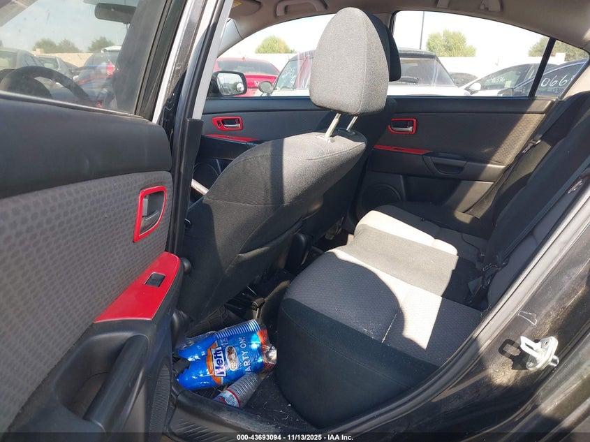 2006 Mazda Mazda3 I VIN: JM1BK12F261455865 Lot: 43693094