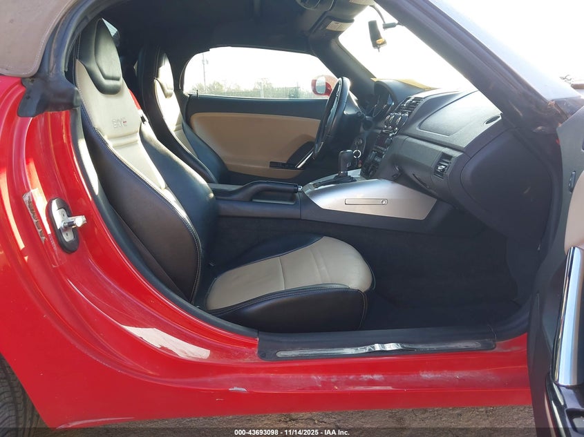 2008 Saturn Sky Red Line