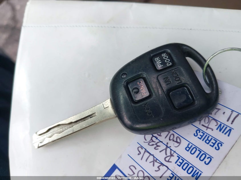 2005 Lexus Rx 330 VIN: 2T2HA31U25C072748 Lot: 43693103