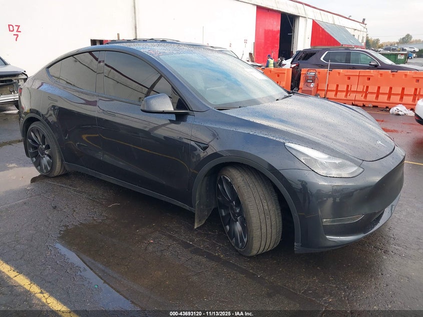 2024 TESLA MODEL Y PERFORMANCE DUAL MOTOR ALL-WHEEL DRIVE - 7SAYGDEF8RF089515