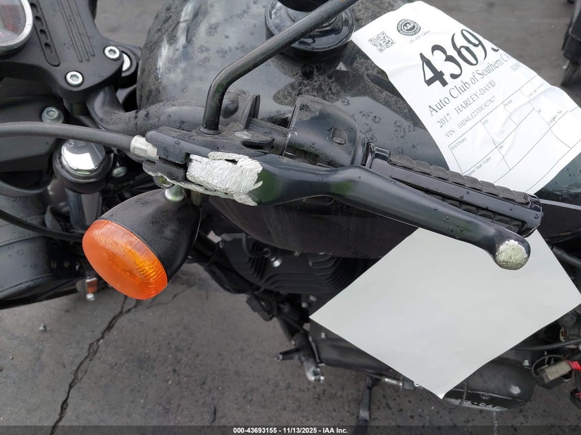 2017 Harley-Davidson Xl883 Iron 883 VIN: 1HD4LE237HC427827 Lot: 43693155