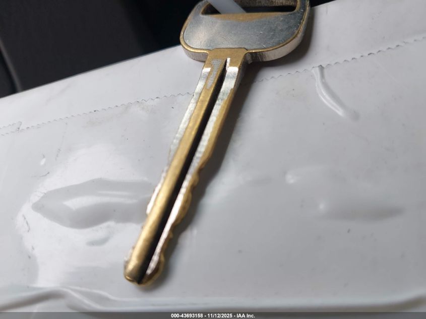 2003 Toyota Corolla Le VIN: JTDBR32E530031838 Lot: 43693158