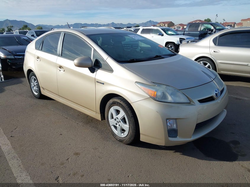 TOYOTA PRIUS IV