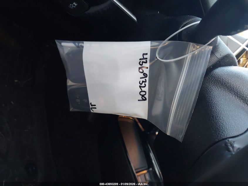 2020 Toyota Prius Prime Le VIN: JTDKARFP2L3139497 Lot: 43693209