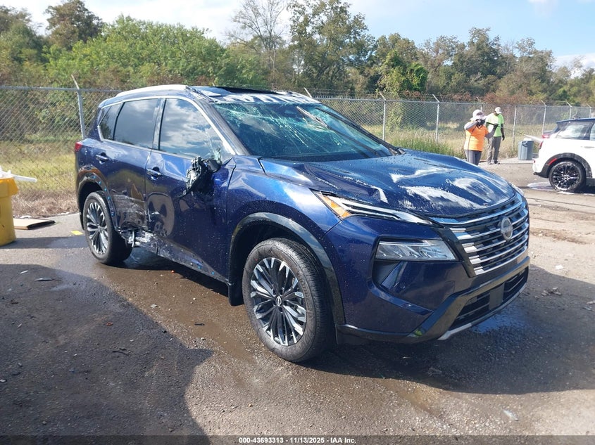 NISSAN ROGUE PLATINUM FWD